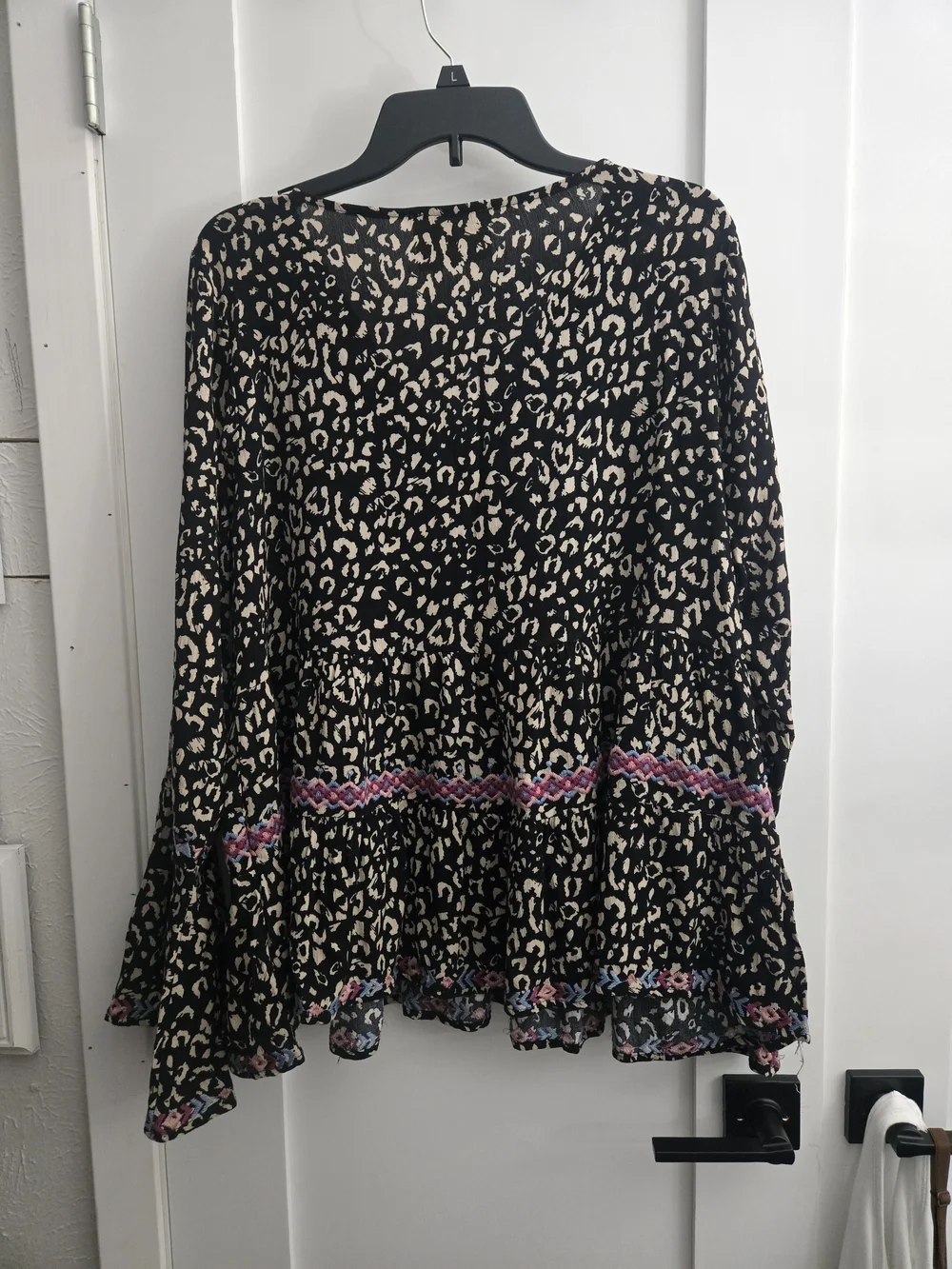 Anthropologie Black and Cream Leopard V-Neck Peasant Top with Embroidered Trim - Picture 3 of 5